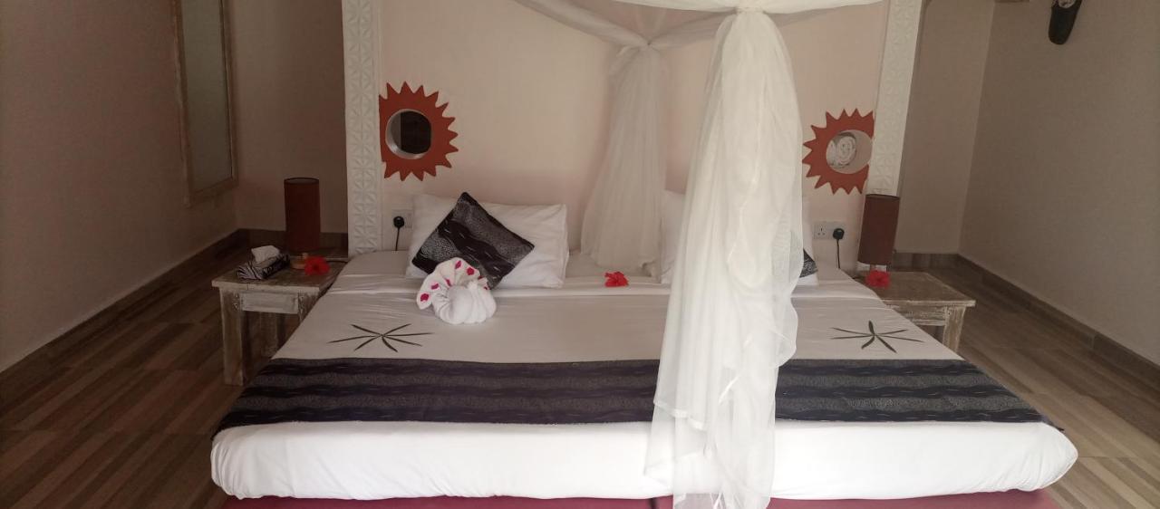 Eleven Pearl Boutique Hotel & Spa Diani Beach Ngoại thất bức ảnh