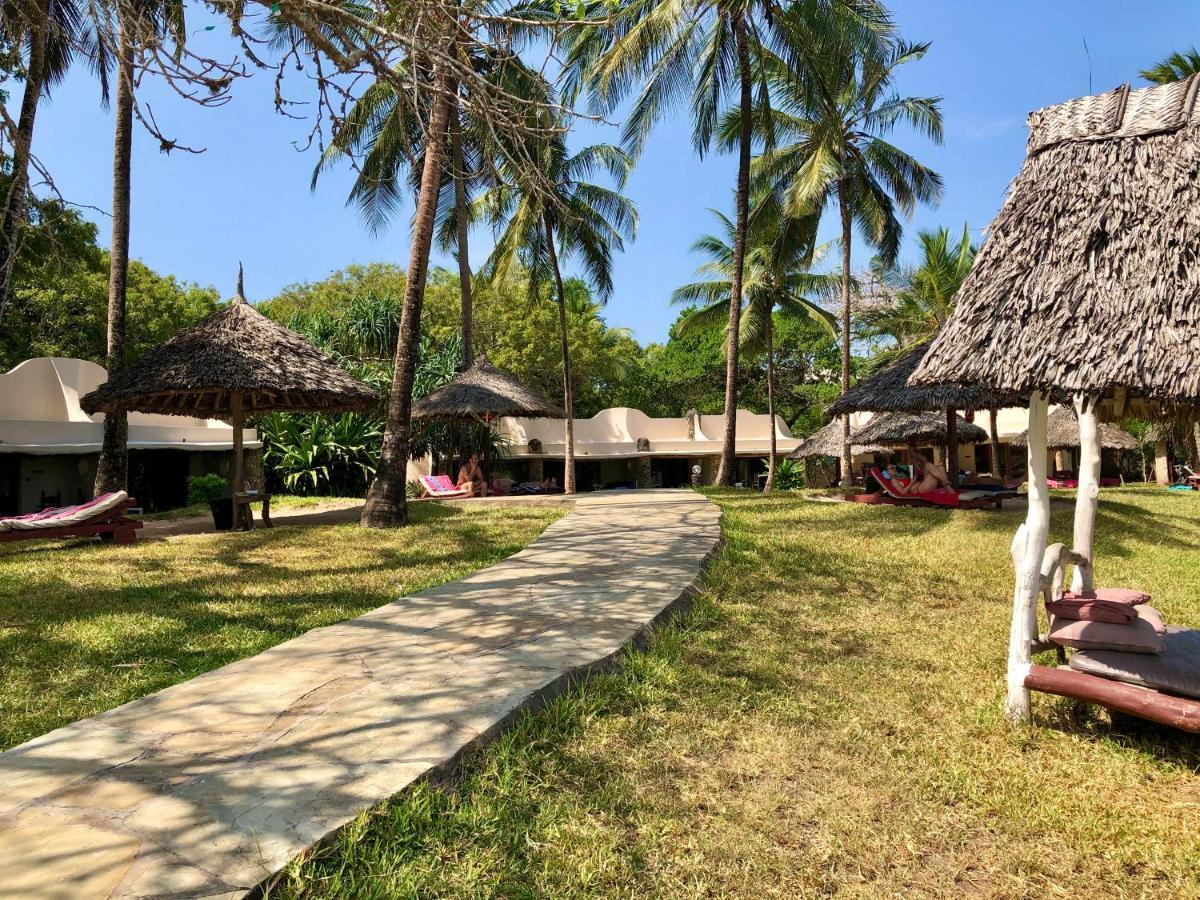 Eleven Pearl Boutique Hotel & Spa Diani Beach Ngoại thất bức ảnh