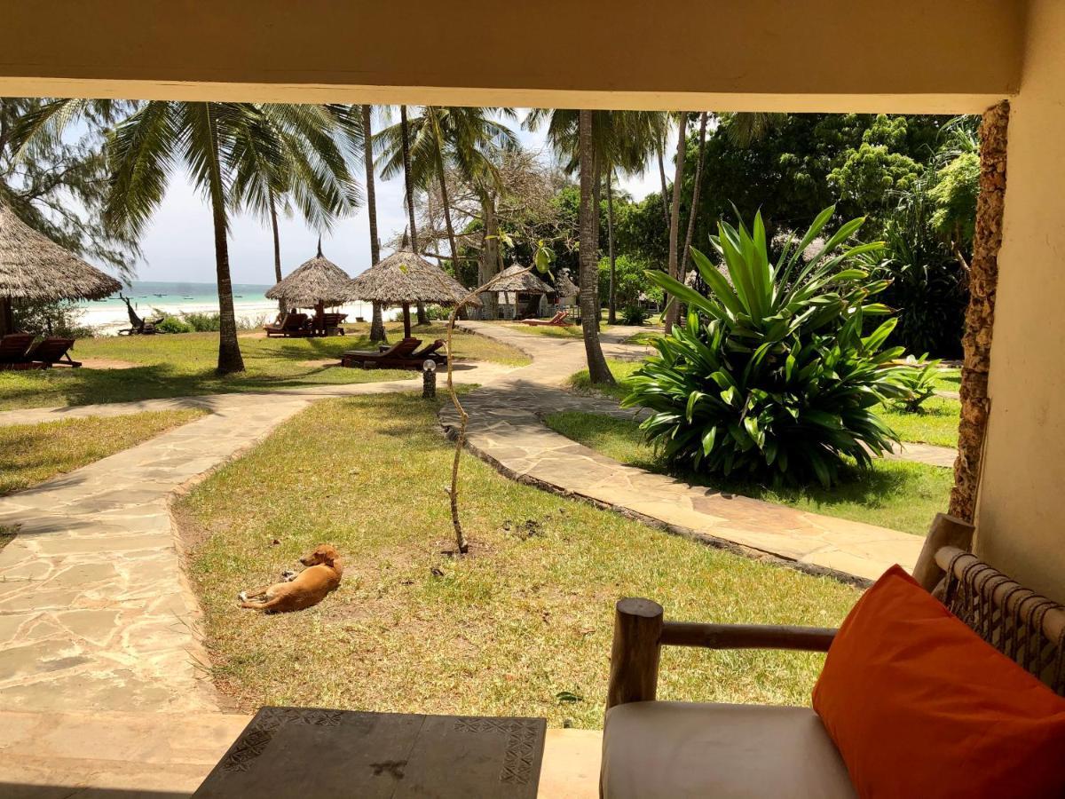 Eleven Pearl Boutique Hotel & Spa Diani Beach Ngoại thất bức ảnh