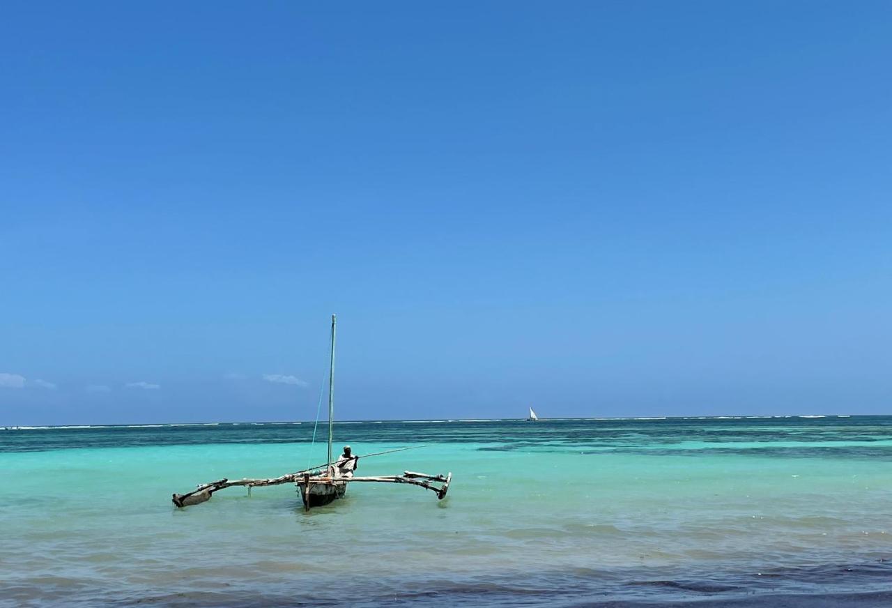 Eleven Pearl Boutique Hotel & Spa Diani Beach Ngoại thất bức ảnh