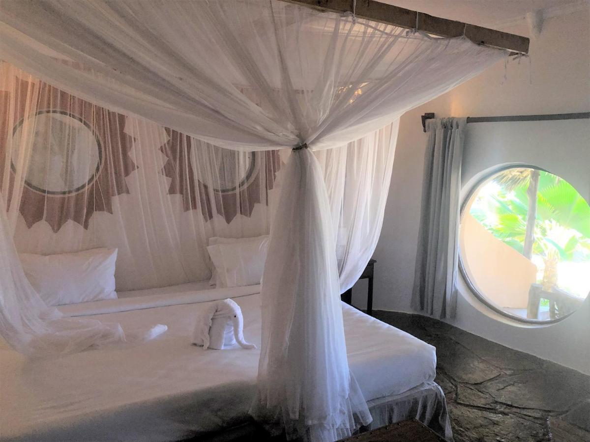 Eleven Pearl Boutique Hotel & Spa Diani Beach Ngoại thất bức ảnh