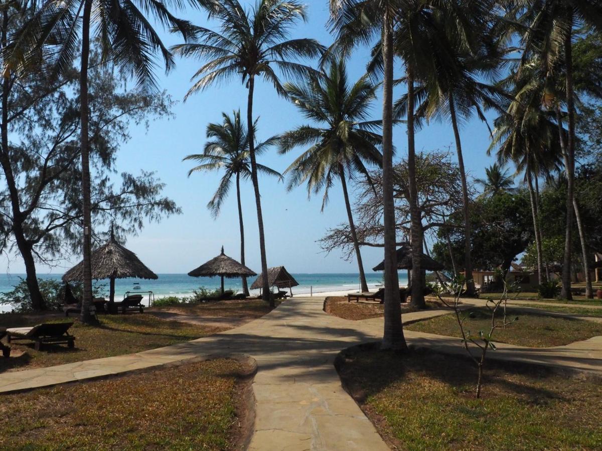 Eleven Pearl Boutique Hotel & Spa Diani Beach Ngoại thất bức ảnh